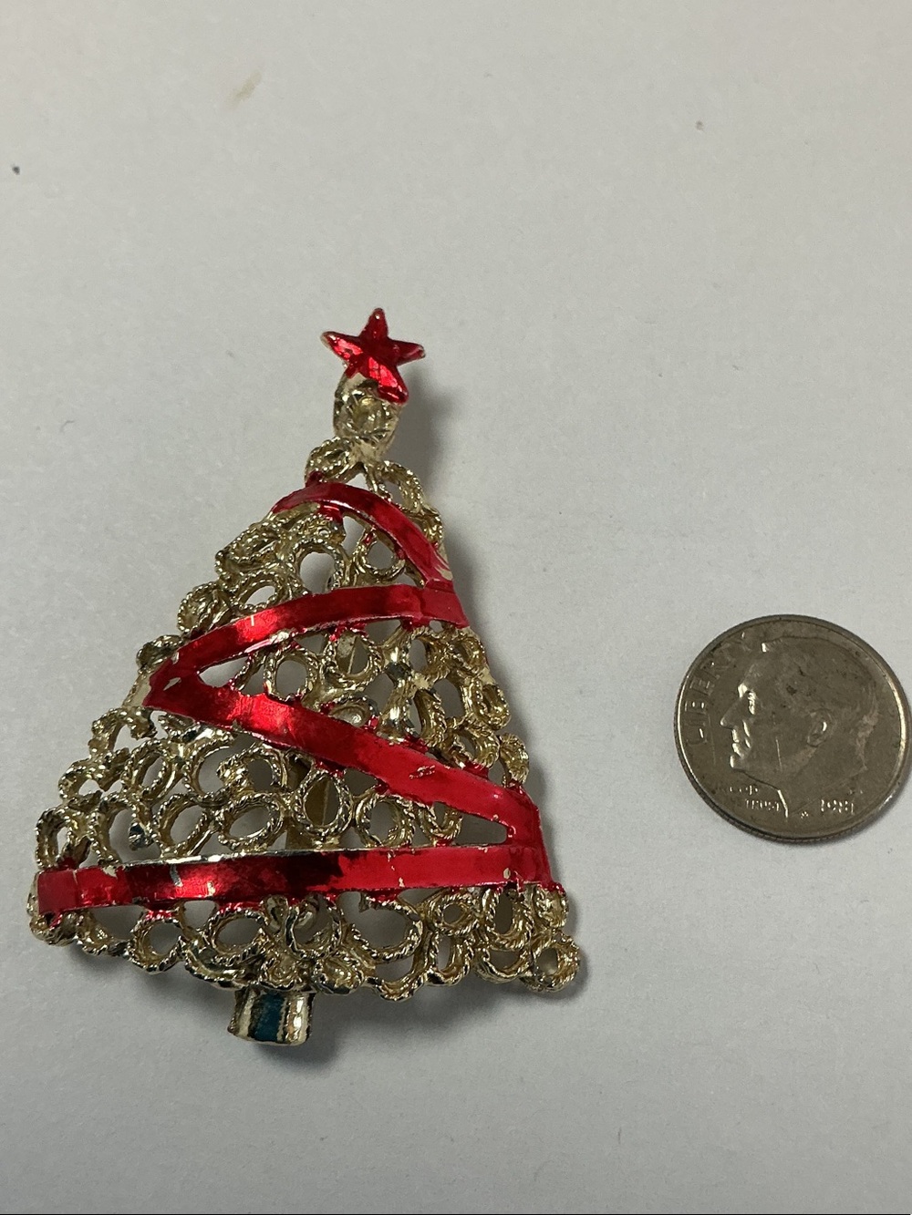 Vintage Gold and Red Filigree Christmas Tree Brooch with Star Accent